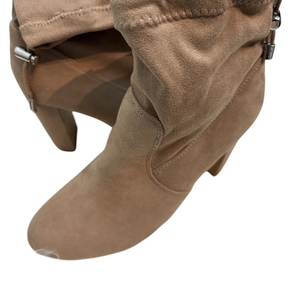 Express Women's Tan Faux Suede Block Heeled Ankle Sock Bootie Boho Boots size 8 - Picture 3 of 16